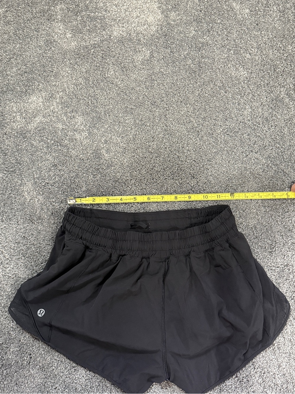 lululemon athletica Black Women's Athletic Shorts with Elastic Waist - Picture 2 of 4